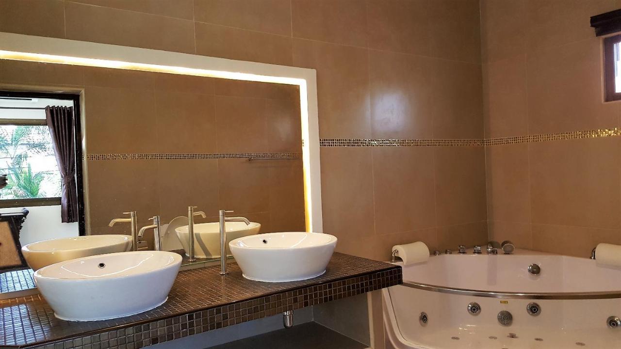 Hideland Luxury Pool Villa Pattaya Walking Street 5 Bedrooms Bagian luar foto